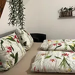 La Belle Maison Apartman *